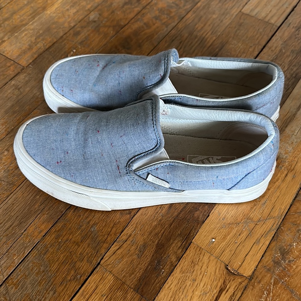 Vans - Picture 2 of 4